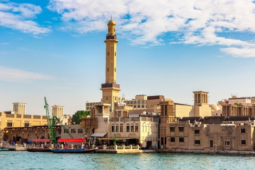 رحلة من مدينة دبي إلى مدينة أبوظبي