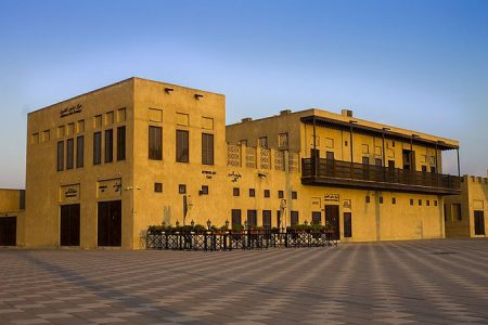 مركز جذور للفنون / بيت الشيخ خليفة بن سعيد آل مكتوم