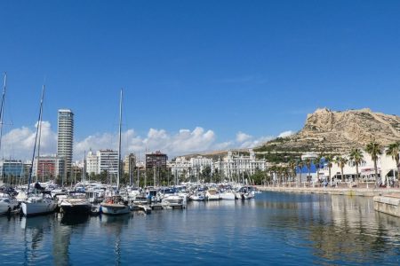 رحلة من مدينة برشلونة إلى مدينة فالنسيا